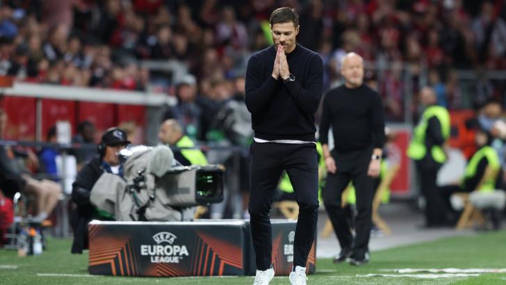 Xabi Alonso Leverkusen coach